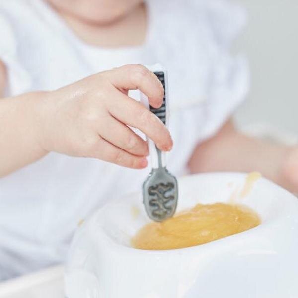 Numnum GOOtensil Self-feeding Pre-spoons (Set of 2) - Grey & Green