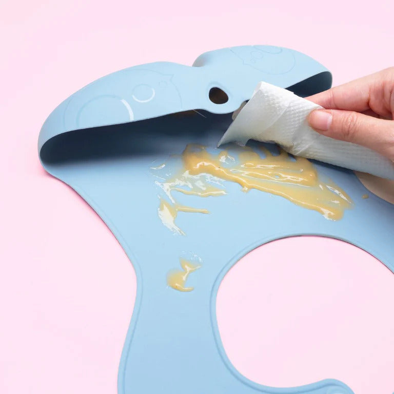 B. Box Silicone Bib With Deep ‘Stay Open’ Pocket